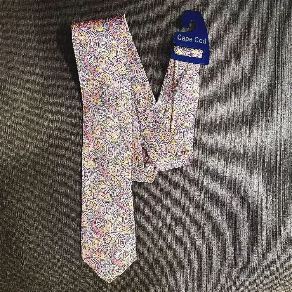 CAPE COD Neckwear Men's  Tie Paisley Pattern with Multicolor Accents